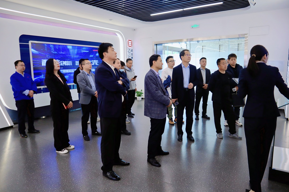 1714284533904069.jpg 1714284533904069.jpg